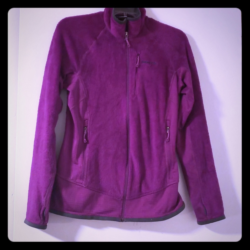 Fuchsia Patagonia R Series Fleece w/ Thumb Holes